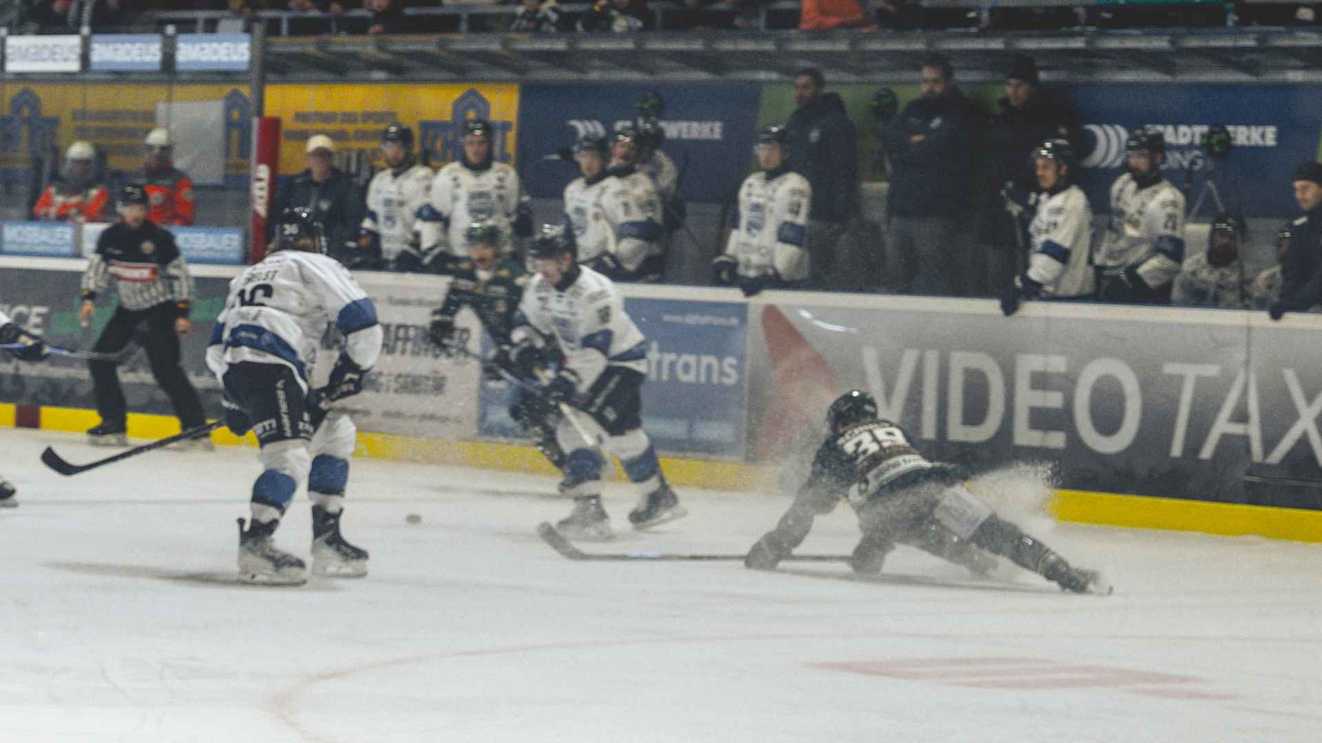 GLADIATORS UNTERLIEGEN LINDAU MIT 2:6